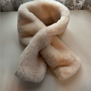 Elegant Cream Faux Fur Scarf